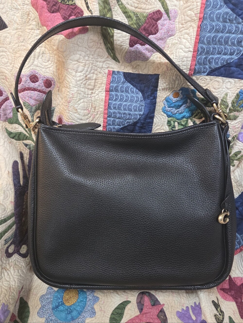 coach cary shoulder bag - black with brass hardware